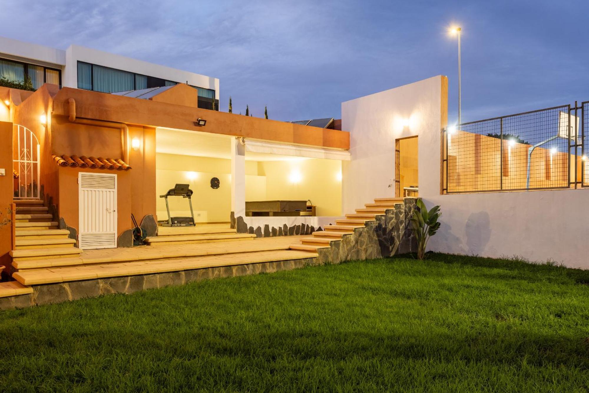 One & Only Sports And Relax Villa Heated Pool By Eden Rentals Tabaiba 外观 照片